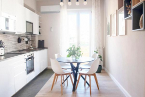Your Home in Florence with parking, 10 min from the center by Tram
